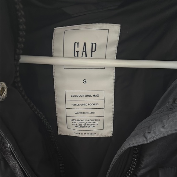 GAP Navy Puffer Jacket - Picture 2 of 3